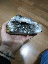 Beautiful Amethyst Quartz Geode with Goethite 15 cm 1130 gr natural mineral