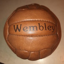 Vintage Palla di cuoio calcio WEMBLEY  originale cucita a mano SPLENDIDA!