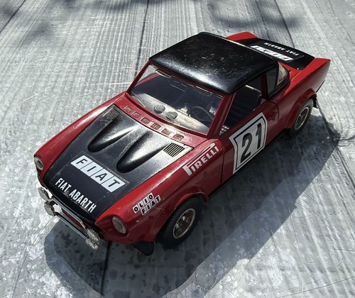 Cappello bburago fiat 124 - bburago,