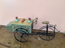 Carrello porta gelati in legno