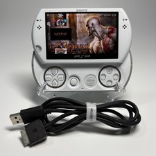 CONSOLE SONY PSP GO BIANCA 16GB WI-FI OTTIMA COMPLETA + SD M2 8GB + TANTI GIOCHI