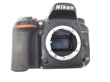 Nikon D750 - discrete