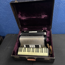 Fisarmonica Hohner Imperial III M nera scatola originale con cinghie strumento musicale