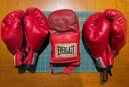 Tre paia guantoni boxe - paia,