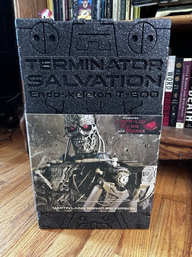 Hot toys terminator salvation - toys, terminator: