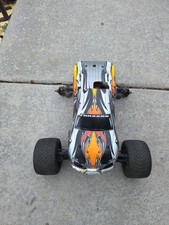 Monster Truck Traxxas Revo 3.3