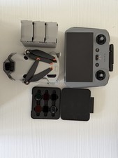 DJI Mini 4 Pro Fly More Combo DJI RC 2 (Radiocomando con schermo)