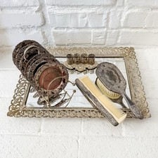 Set vanità vintage placcato argento pennello ornato, pettine, porta trucco sottobicchieri specchio