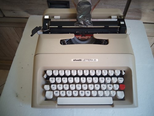 Macchina scrivere olivetti - scrivere,