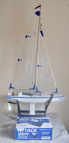Barca vela modello yacht - a,