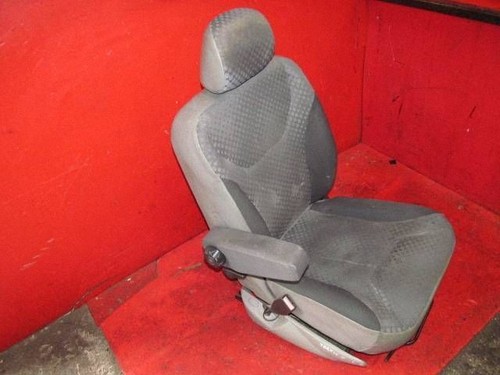 Opel vivaro 2010 avant gauche - opel,