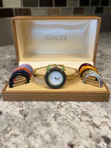 Gucci 1100 changeable bezel - gucci,