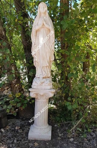 Statua scultura della madonna - della,
