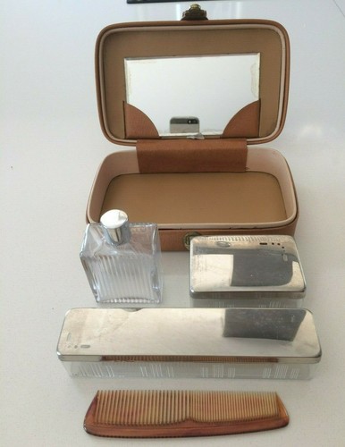 Nécessaire toilette - nécessaire, de
