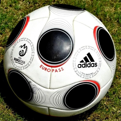 Adidas uefa europass - uefa, 2008