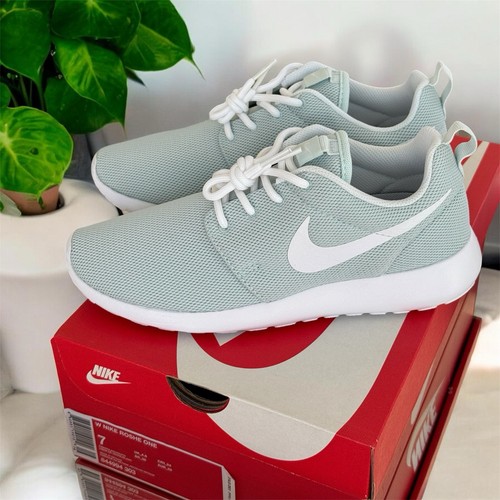 Taglia nike roshe - -,