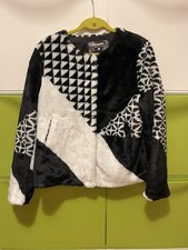 Pelliccia Corta Desigual 38