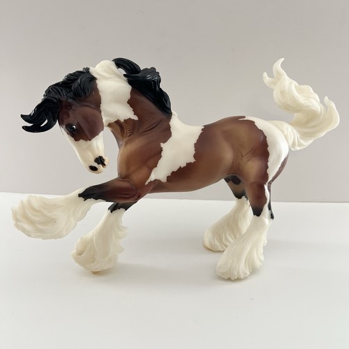 Breyer horse gypsy - horse,
