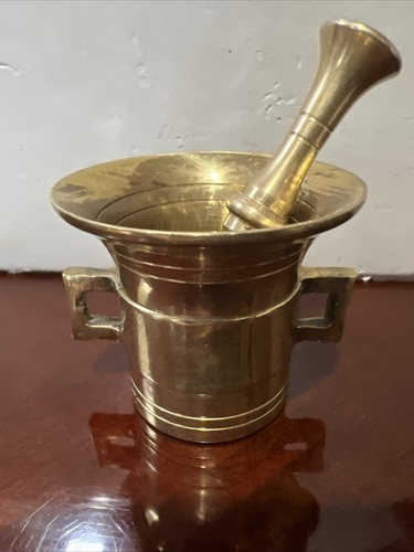 Schiacciapillole macina spezie