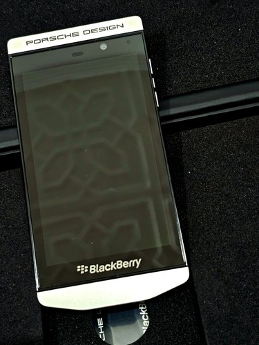 Raro blackberry porsche - raro-blackberry, design