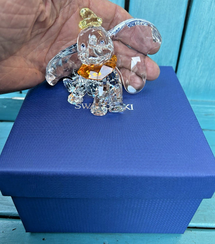 Statuina disney swarovski 2011 - disney,