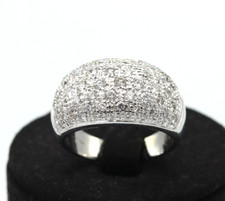 Anello a fascia in oro bianco 18K con pavé di diamanti vintage anni '80