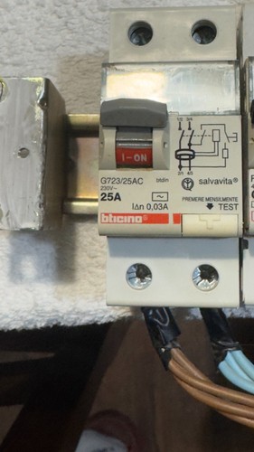 Bticino salvavita g723 25ac - bticino,