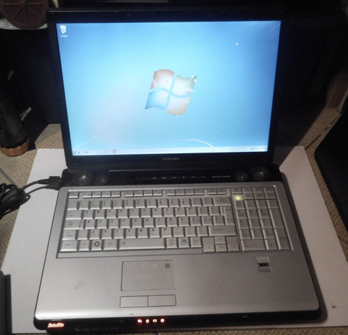 Notebook toshiba satellite - 17",