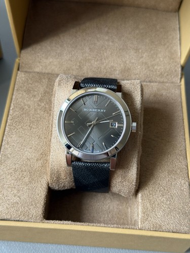 Nuovissimo orologio unisex