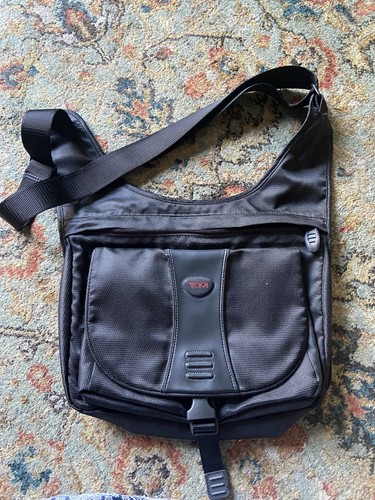 Borsa tracolla tumi nera - a,