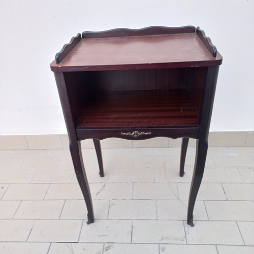 Comodino aperto stile - aperto, luigi