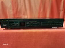PIONEER FM-AM DIGITAL SYNTHESIZER TUNER   F - 201