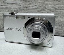 Nikon Coolpix S225 -