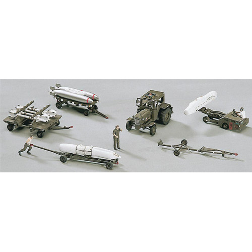 Aircraft weapon loading - u.s.aircraft,