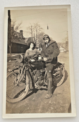 Foto antica moto indiana - , uomo