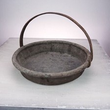 antico cesto-vaso in ferro con