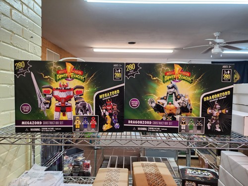Power rangers megazord - megazord, e