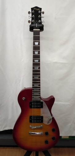 Chitarra elettrica usata