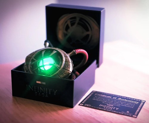 Due collane con licenza marvel - con,