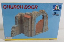 40747 Kit Montaggio Italeri 1/35 n. 409 - Church Door