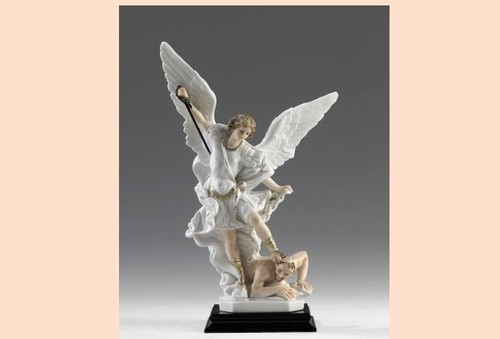 Statua san michele - san,