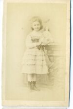 194-CDV Carte de visite Albumina bambino bambola vestito sfondo ph Boissonas Geneve