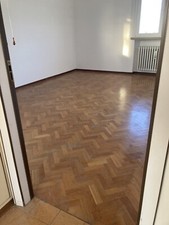 Parquet Chevron, pavimento in legno degli anni '70/‘80 Recuperato Circa 12 Mq
