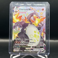 Pokémon Charizard VMAX
