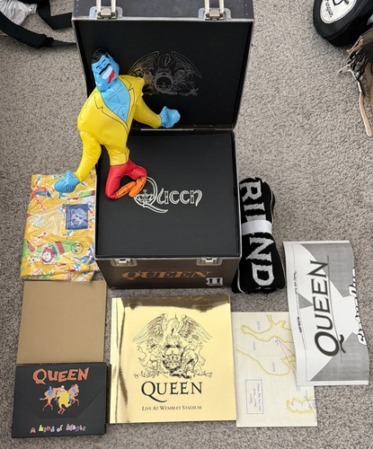 Queen live wembley - queen,