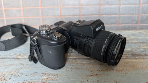 Sony cyber shot dsc f828 - dsc-f828,
