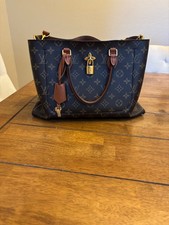 Louis vuitton monogram canvas - vuitton,