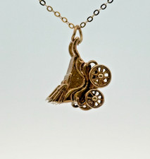 Ciondolo oro carrozzina