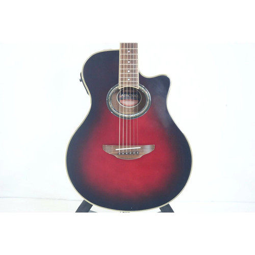 Chitarra acustica elettrica