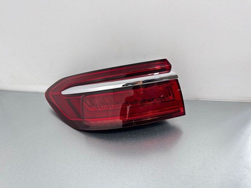 Audi 2019 fanale - a8,